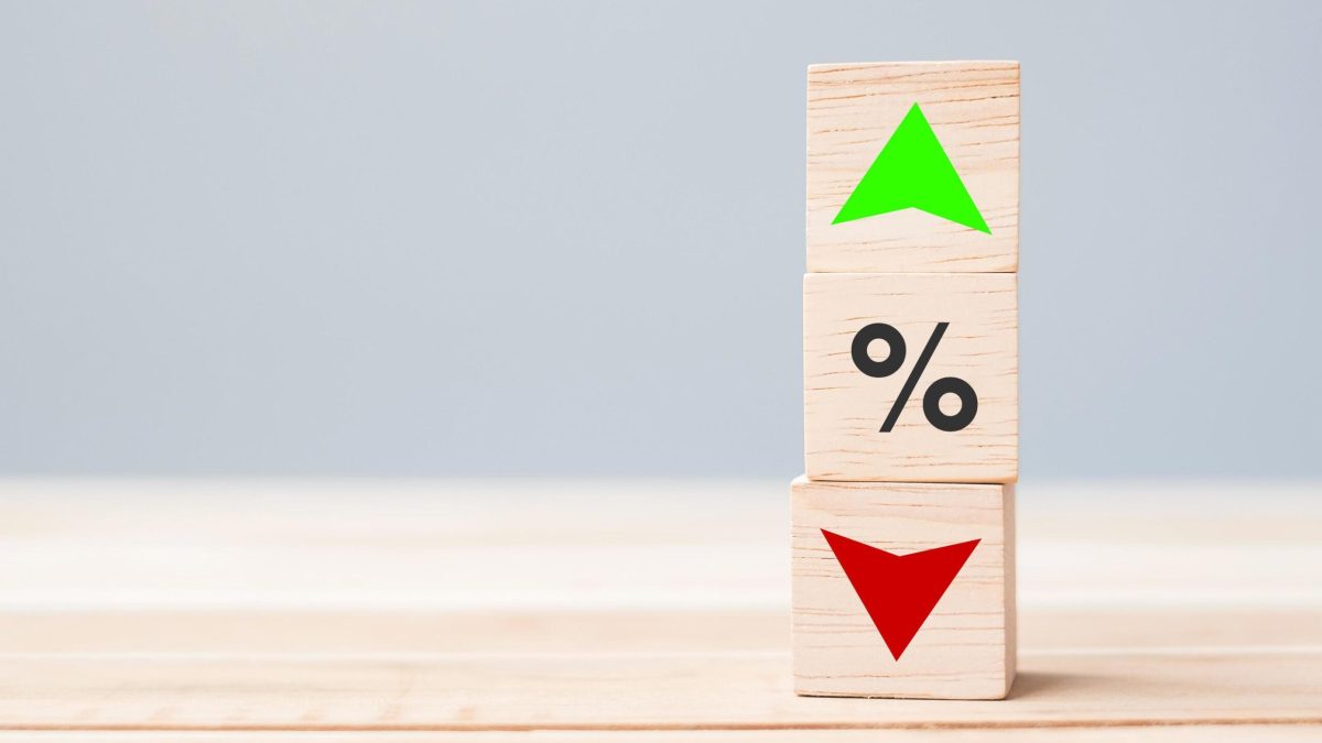 percentage-to-up-and-down-arrow-symbol-icon-on-table-interest-rate-stocks-financial-ranking-mortgage-rates-and-cut-loss-concept-free-photo